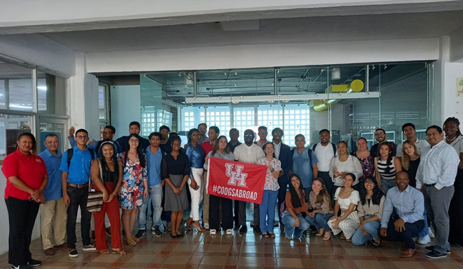 Lee más sobre el artículo Estudiantes y profesores de la Universidad Tecnológica de Bolívar y de la Universidad de Houston se reunieron en el Colombia Learning Abroad