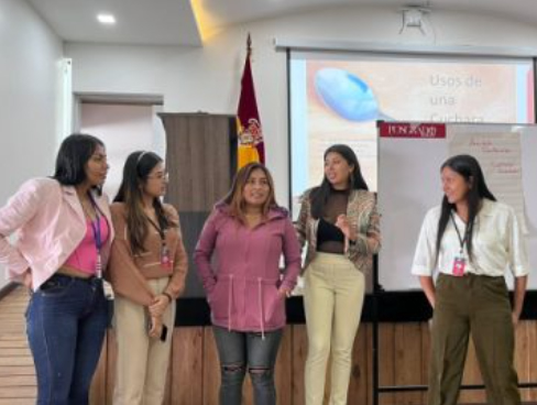 Lee más sobre el artículo Dirigentes estudiantiles de la Universidad Católica de Cuenca participaron de un Bootcamp de innovación y liderazgo de alto impacto